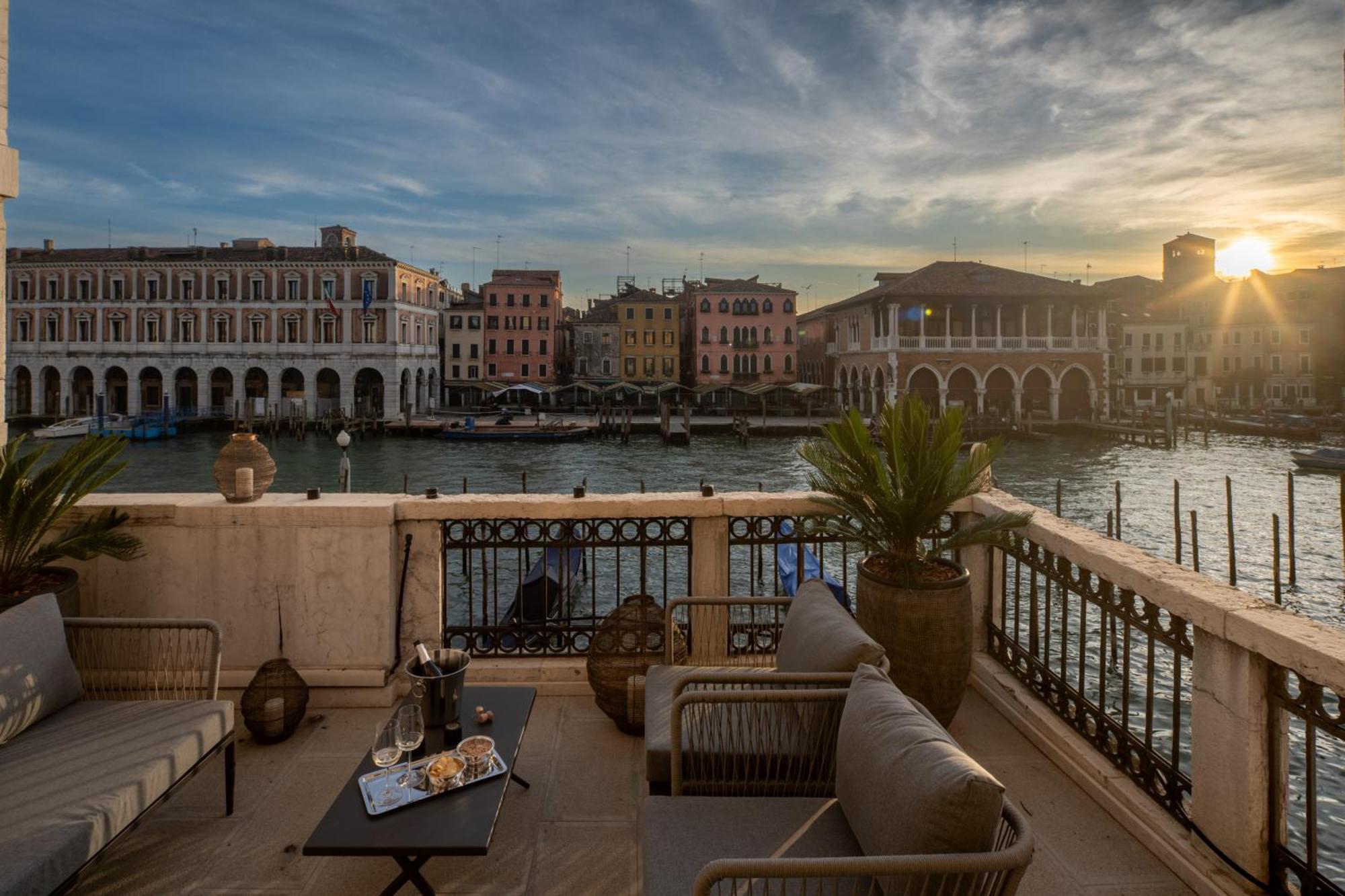 Grand Canal Luxury Apartment With Terrace R&R Venedik Dış mekan fotoğraf