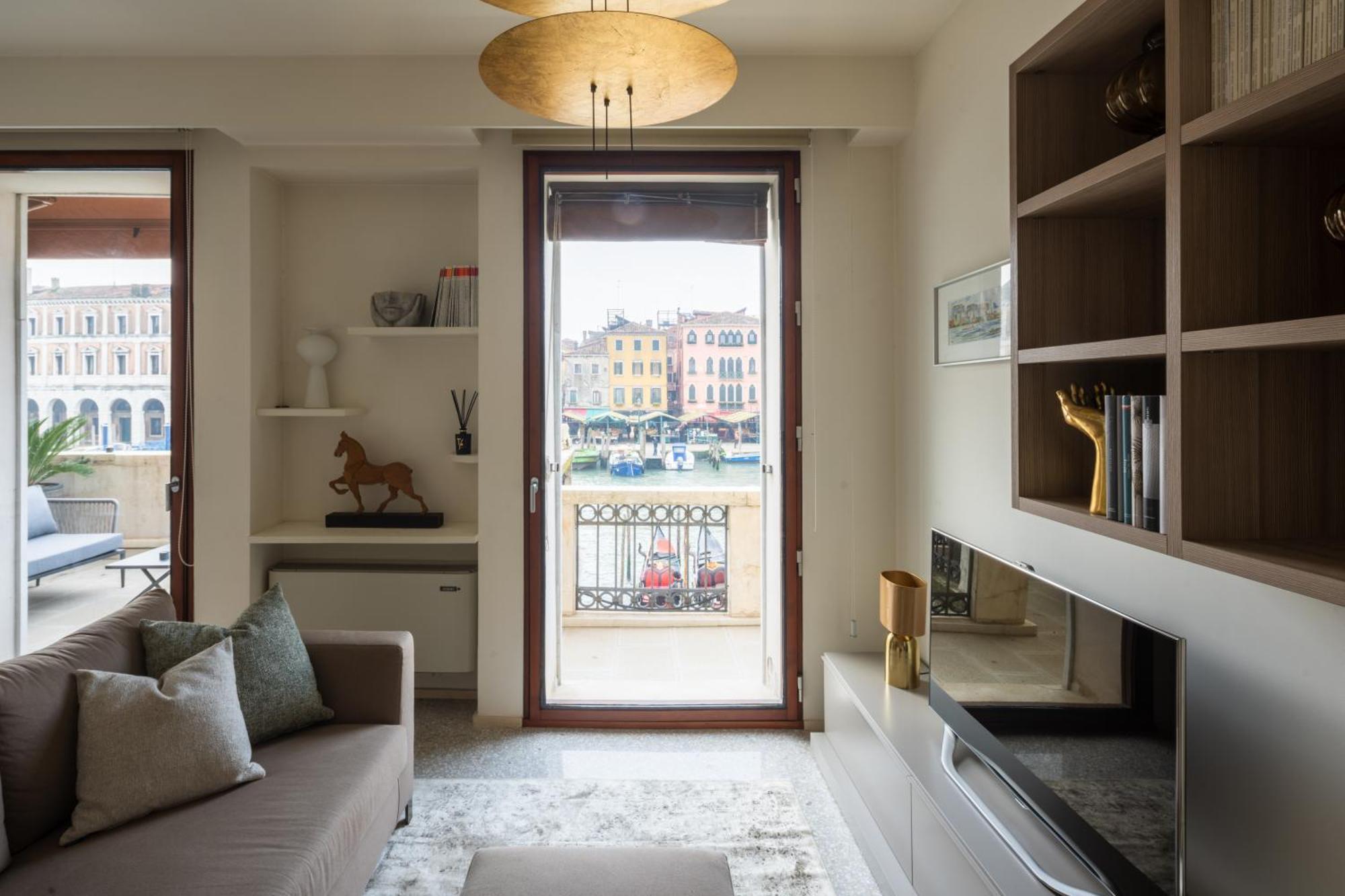 Grand Canal Luxury Apartment With Terrace R&R Venedik Dış mekan fotoğraf